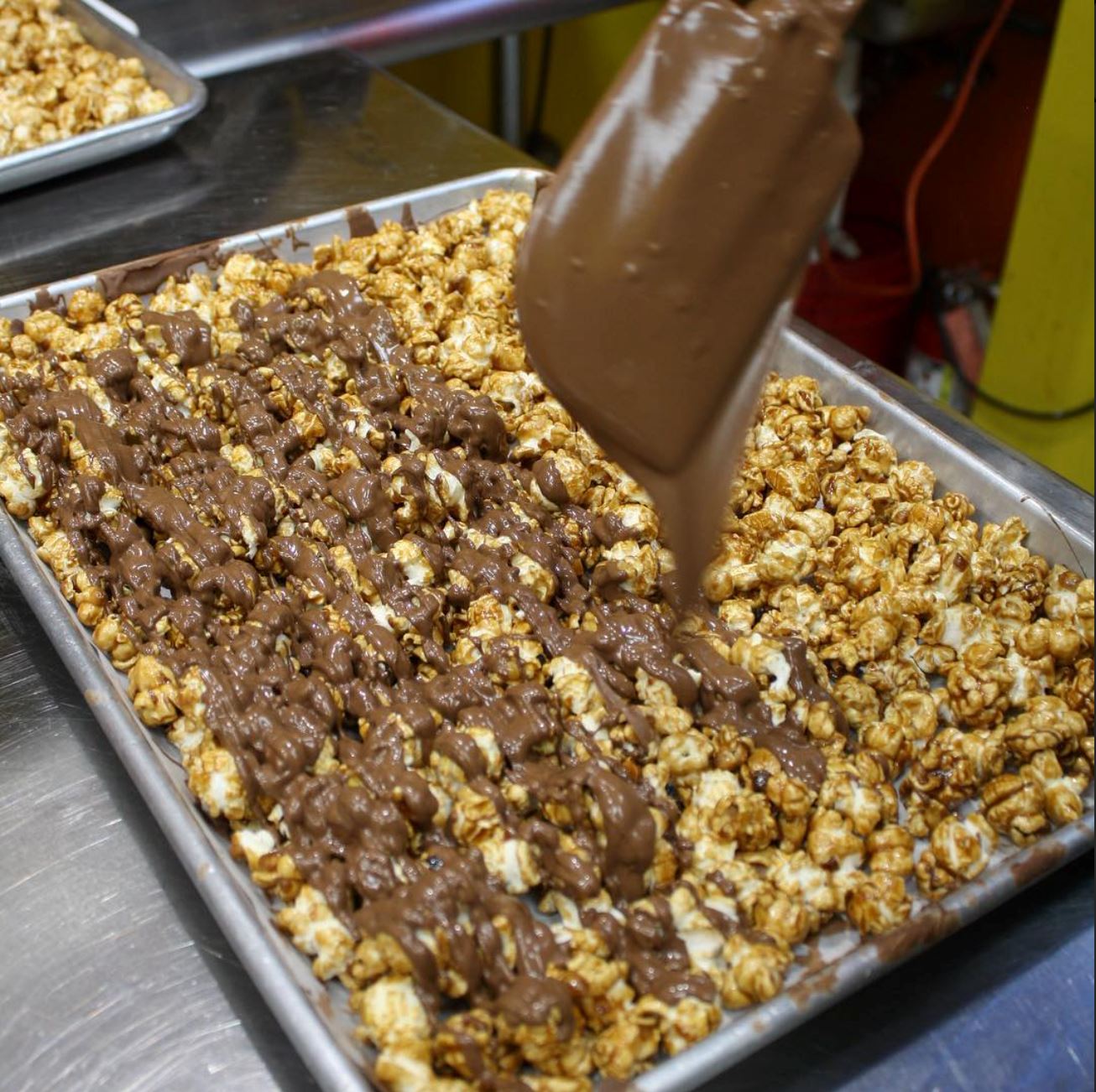 24 Bags-Chocolate Covered Caramel Popcorn-Guaranteed Delivery Or Your Money Back.Perfect for all events and Social Functions. 100% Fresh.Money Back Promise if you are not satisfied. Party Favor New vendor-unknown